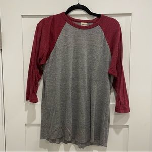 Homage 3/4 sleeve raglan tee size large men’s